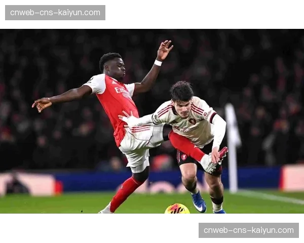 从榜首到三连平:深度解析阿森纳三月状态下滑与体能瓶颈的关联 从榜首到三连平:深度解析阿森纳三月状态下滑与体能瓶颈的关联